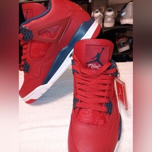 Air Jordan Retro 4 FIBA